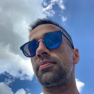 Meet your Posher, Seth